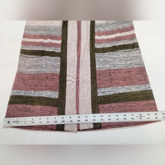 BOBEAU EXCLUSIVELY FOR STITCH FIX Size Medium Petite Long Sleeve Cardigan - Picture 13 of 14